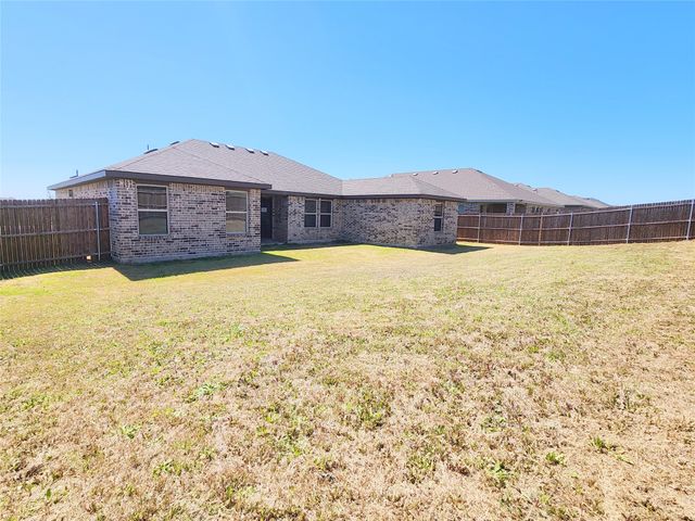 4709 Avion Drive, Sanger, TX 76266