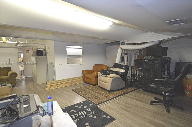 1680 W 33rd Pl 1680, Hialeah, FL 33012