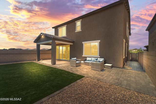 10462 W Chadwick Drive, Marana, AZ 85653