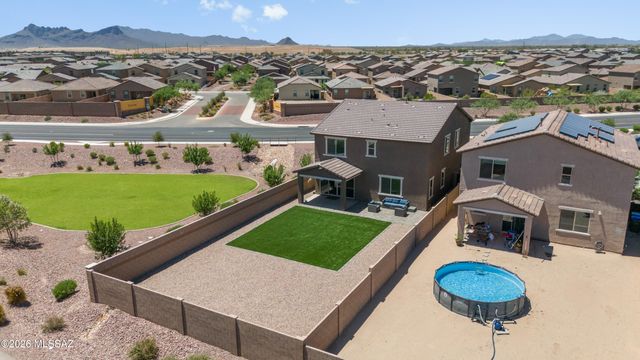 10462 W Chadwick Drive, Marana, AZ 85653