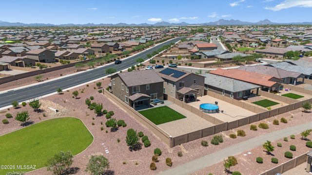 10462 W Chadwick Drive, Marana, AZ 85653
