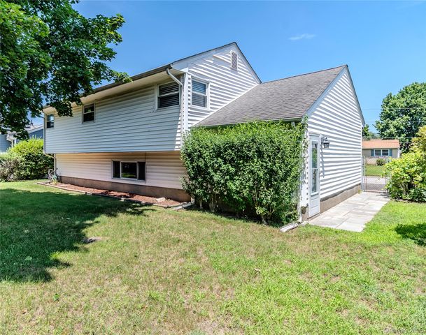 14 Marc Terrace, Monroe, NY 10950