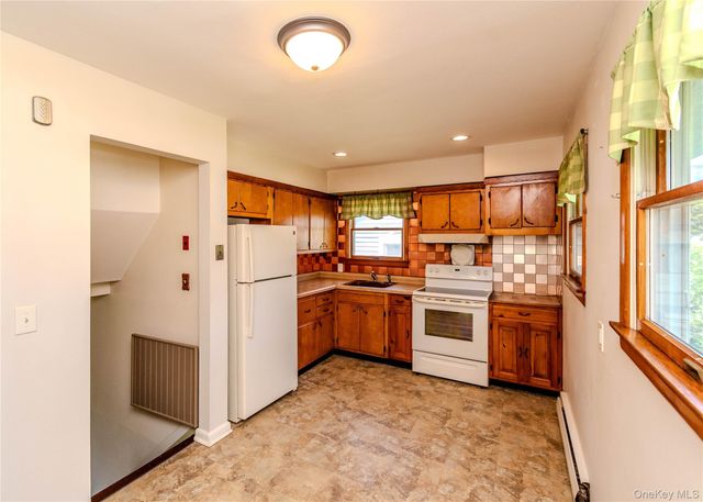 14 Marc Terrace, Monroe, NY 10950
