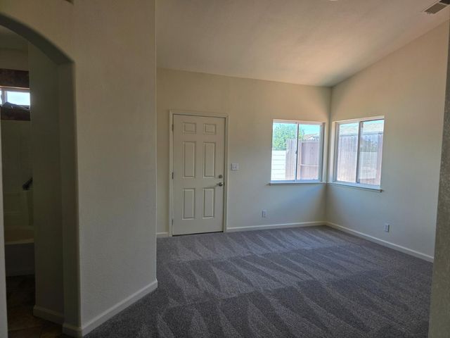 5509 Pountsmonth Dr, Salida, CA 95368