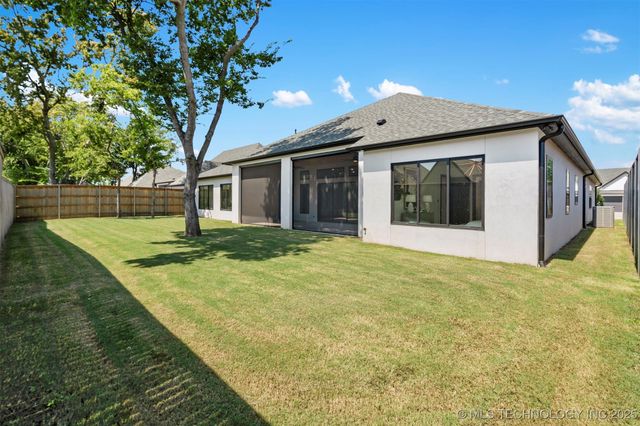 6678 E 123rd Place S, Bixby, OK 74008