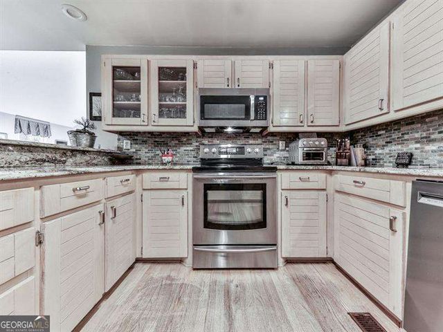 5855 Wills Lake Road, Cumming, GA 30040