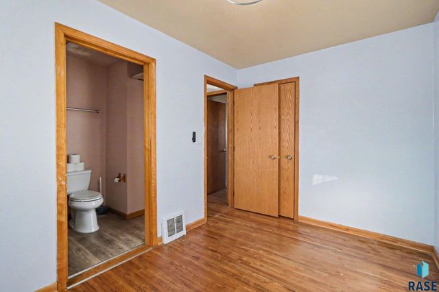 412 S Jefferson Ave Avenue, Sioux Falls, SD 57104