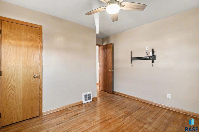 412 S Jefferson Ave Avenue, Sioux Falls, SD 57104