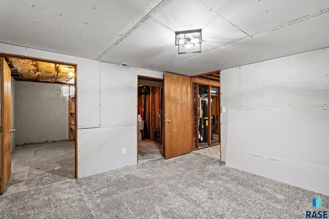 412 S Jefferson Ave Avenue, Sioux Falls, SD 57104