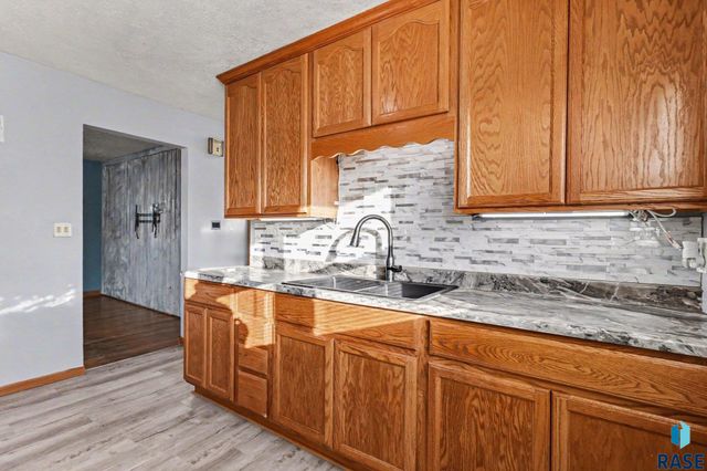 412 S Jefferson Ave Avenue, Sioux Falls, SD 57104