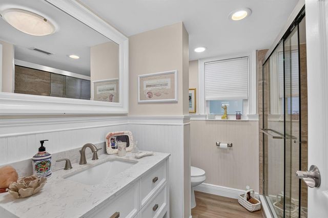 3590 Via Poinciana 311, Lake Worth, FL 33467