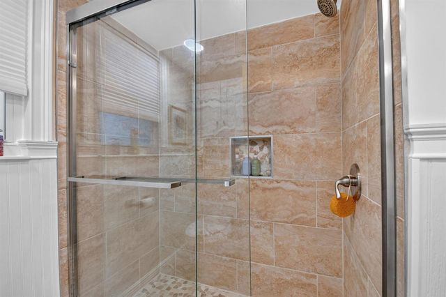 3590 Via Poinciana 311, Lake Worth, FL 33467