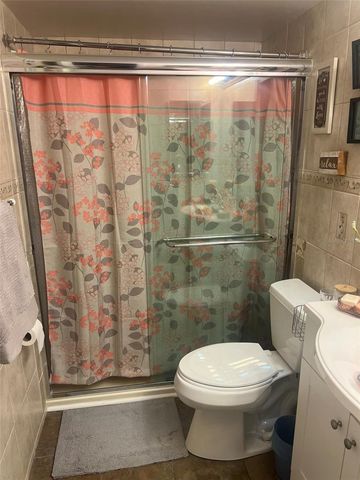 1000 79TH AVENUE N 203, St Petersburg, FL 33702