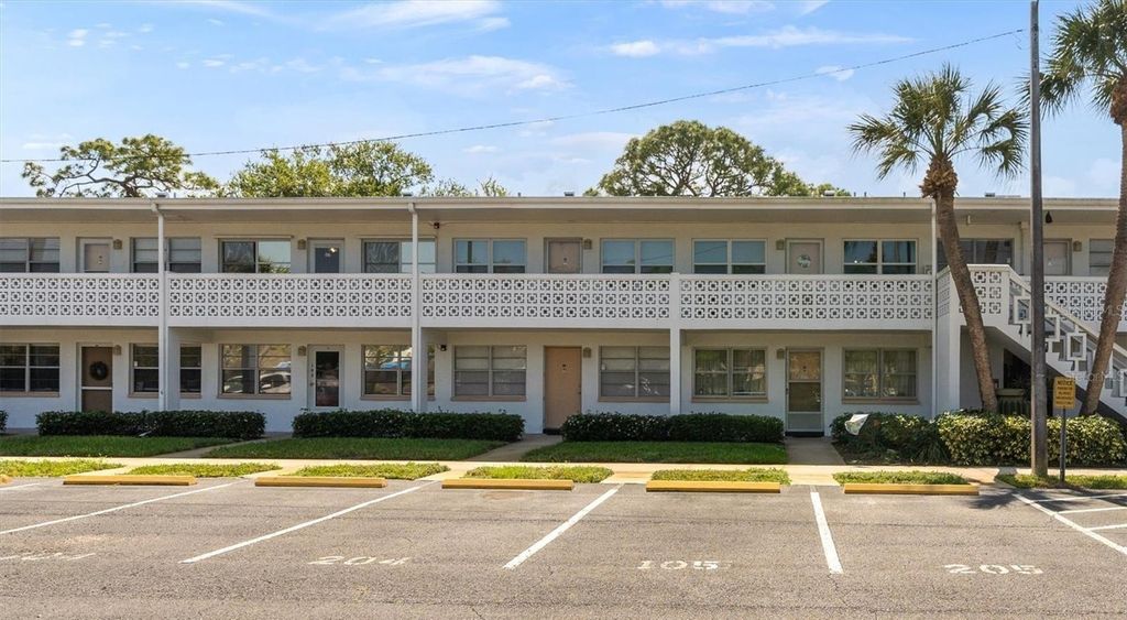 1000 79TH AVENUE N 203, St Petersburg, FL 33702