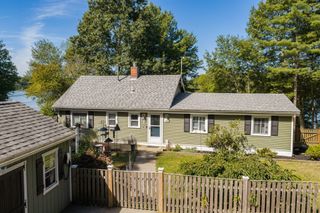 43 Furnace Ln, Pembroke, MA 02359