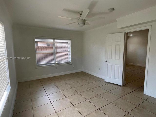 1021 N Victoria Park Rd 1, Fort Lauderdale, FL 33304