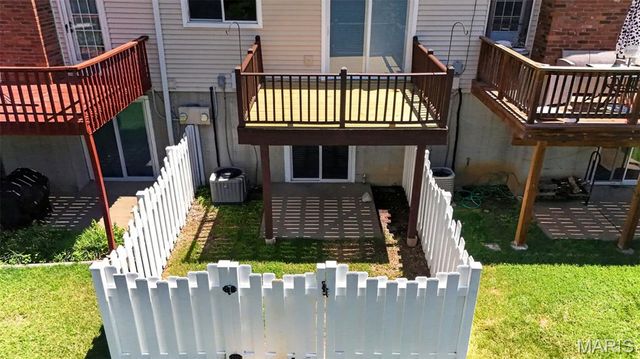 1721 Florine Boulevard D, St Charles, MO 63303