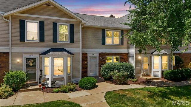 1721 Florine Boulevard D, St Charles, MO 63303