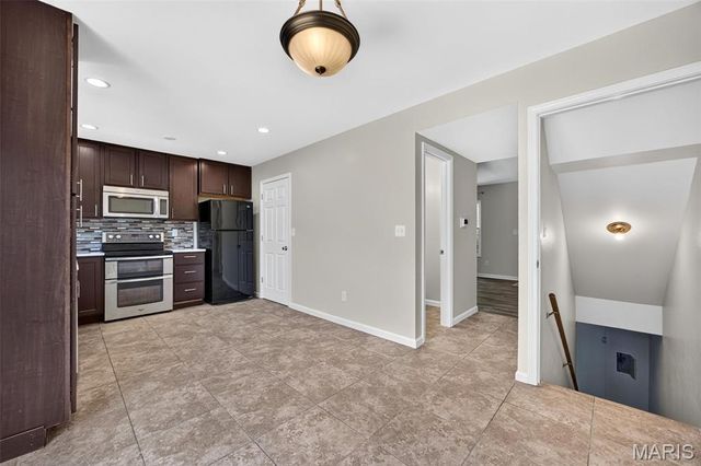 1721 Florine Boulevard D, St Charles, MO 63303