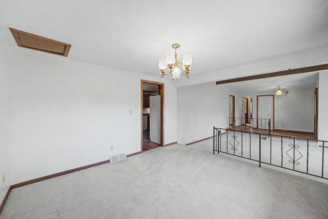 8028 NE 46th Avenue, Altoona, IA 50009