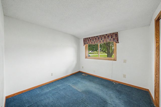 8028 NE 46th Avenue, Altoona, IA 50009