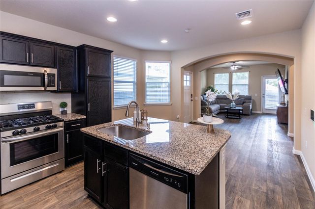 1501 Gropius LN 30B, Pflugerville, TX 78660