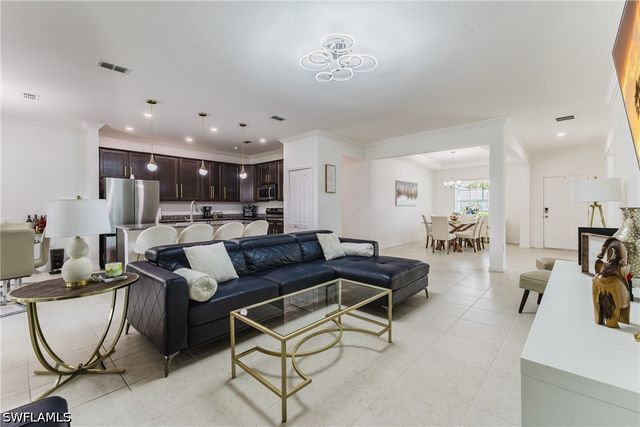 1219 SW 10th ST, Cape Coral, FL 33991
