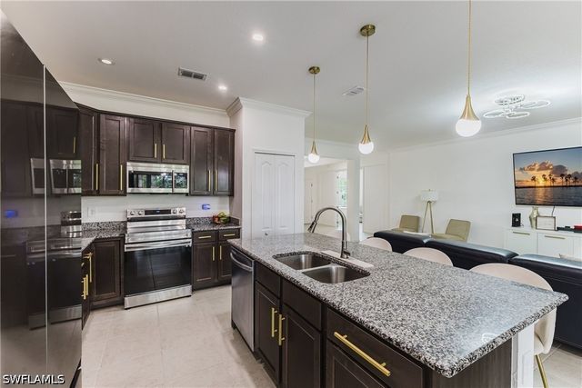1219 SW 10th ST, Cape Coral, FL 33991