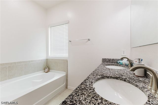 1219 SW 10th ST, Cape Coral, FL 33991