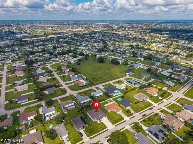 1219 SW 10th ST, Cape Coral, FL 33991