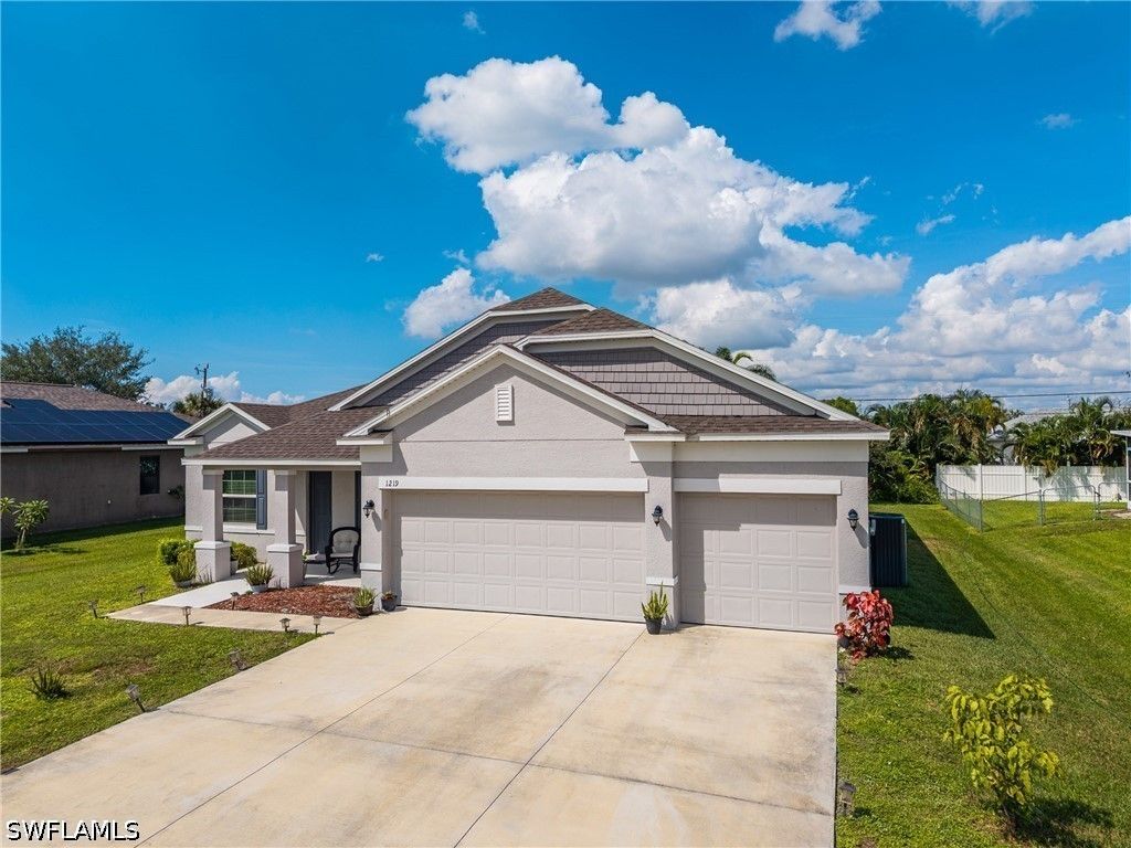 1219 SW 10th ST, Cape Coral, FL 33991