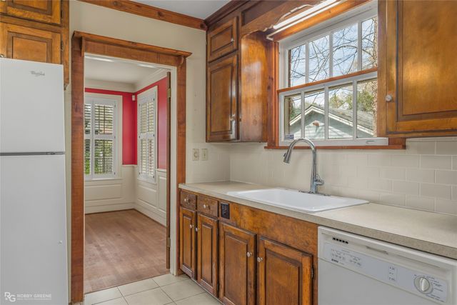 3810 Creswell Avenue, Shreveport, LA 71104