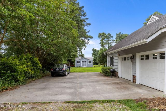 1805 Rivershore Road, Elizabeth City, NC 27909
