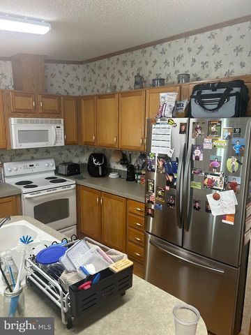 186 CONODOGUINET MOBILE EST, Newville, PA 17241
