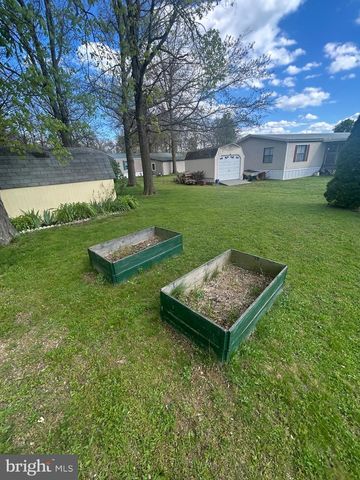 186 CONODOGUINET MOBILE EST, Newville, PA 17241