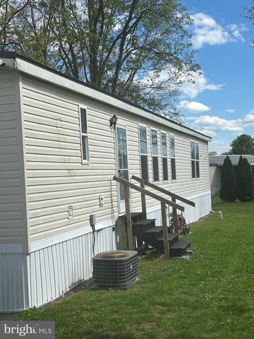 186 CONODOGUINET MOBILE EST, Newville, PA 17241