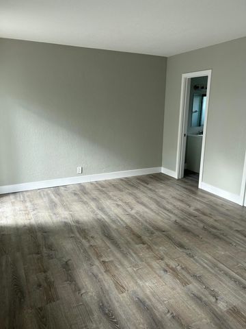 214 S Palmway 1, Lake Worth Beach, FL 33460