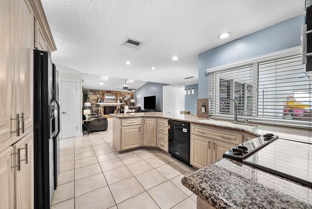 10975 NW 19TH Street, Coral Springs, FL 33071
