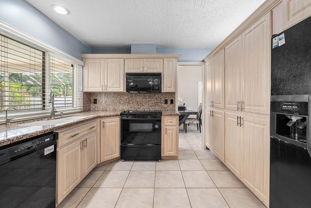 10975 NW 19TH Street, Coral Springs, FL 33071