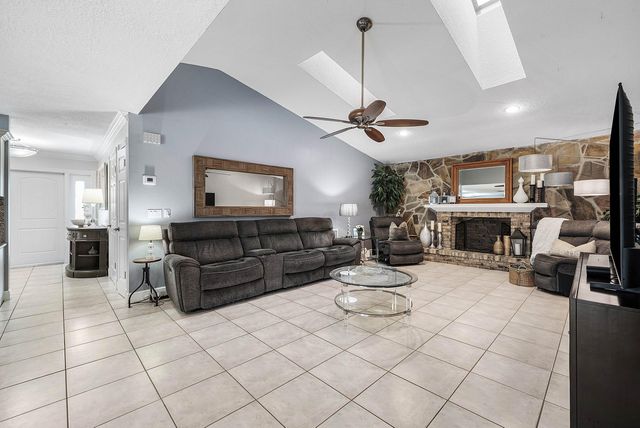 10975 NW 19TH Street, Coral Springs, FL 33071