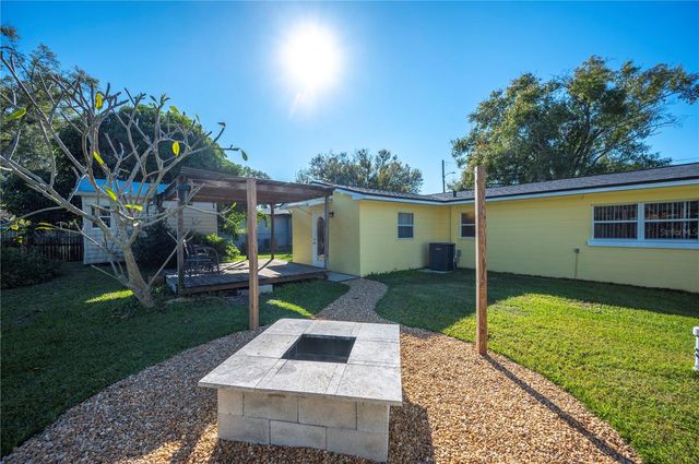 87 HIGH STREET, Winter Haven, FL 33880