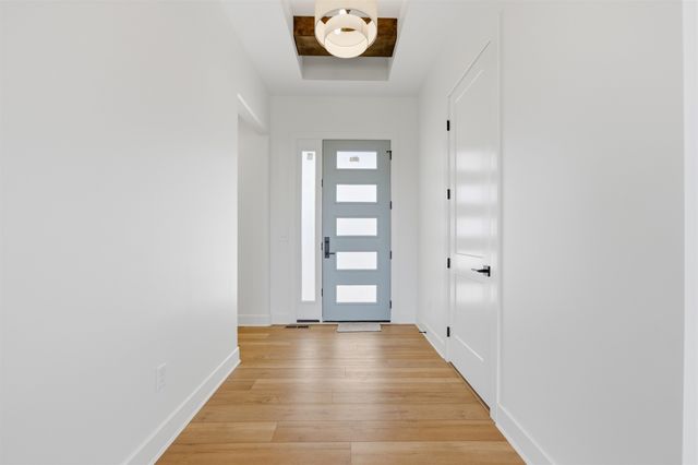 3871 N Estancia Ct, Wichita, KS 67205