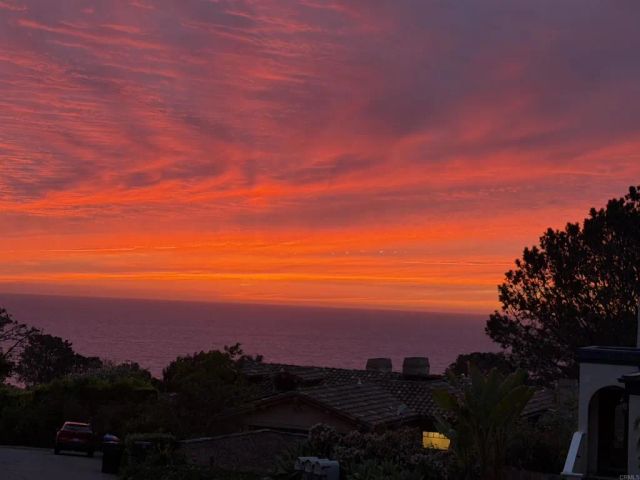 622 Kalamath Dr., Del Mar, CA 92014