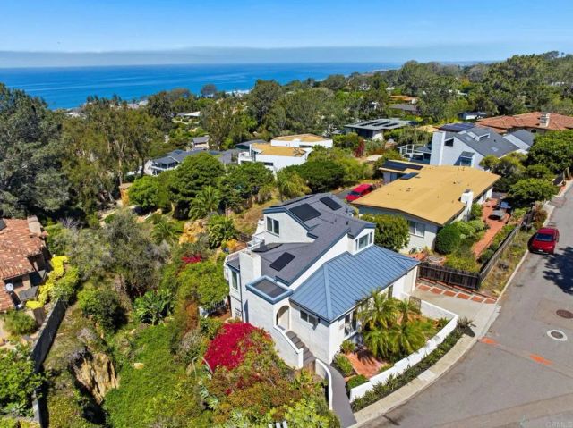 622 Kalamath Dr., Del Mar, CA 92014