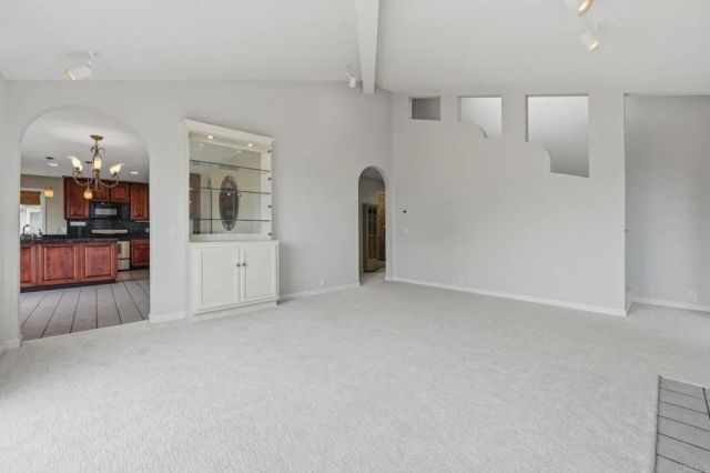 622 Kalamath Dr., Del Mar, CA 92014