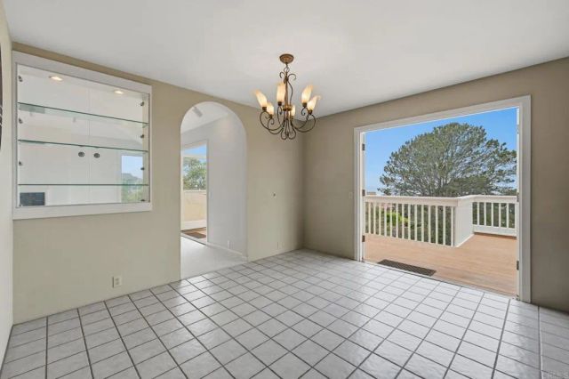 622 Kalamath Dr., Del Mar, CA 92014