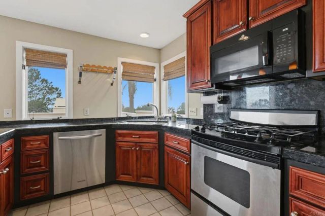 622 Kalamath Dr., Del Mar, CA 92014