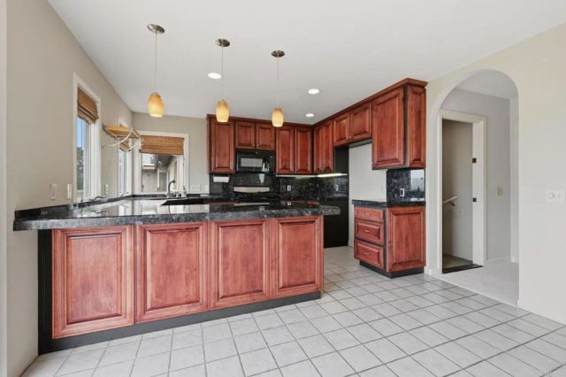 622 Kalamath Dr., Del Mar, CA 92014