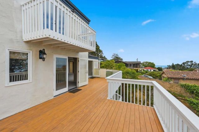 622 Kalamath Dr., Del Mar, CA 92014