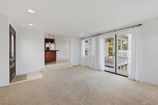 622 Kalamath Dr., Del Mar, CA 92014